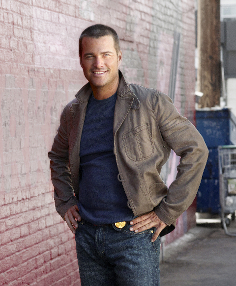 Actor Chris O'Donnell will throw the ceremonial first pitch to open the Palisades Pony Baseball Association season this Saturday. He also did the honors in 2001, shortly after he and his family moved to Pacific Palisades.