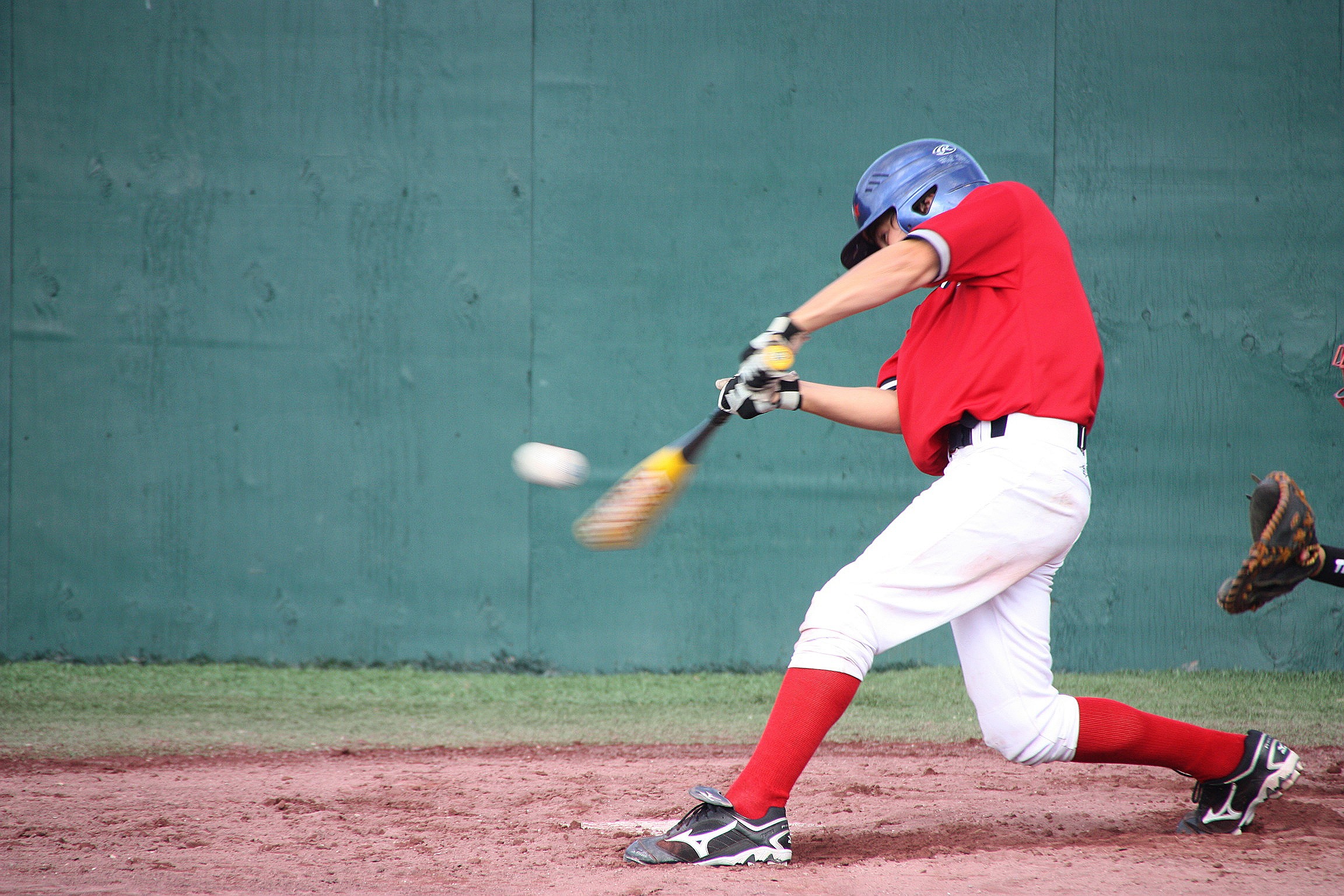 Vince DeSantis connects on a grand slam home run during the Pali Waves' victory over Ohio at the Cooperstown Dreams Tournament.