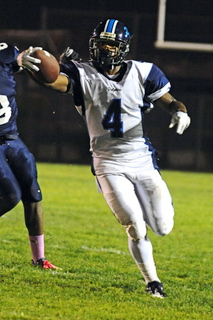 Malcolm Creer rushed for three touchdowns in last Friday's 50-40 victory over Poly in the City Section Division II quarterfinals. Rich Schmitt/Staff Photographer