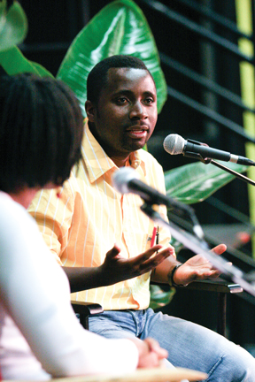 Bukeni Waruzi, executive director of Ajedi-Ka (a nonprofit organization that demobilizes child soldiers) talks to Palisades Charter High School students about his work and explains how they can help. Photo: Maya Myers