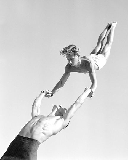 This black-and-white image can be found in the 
