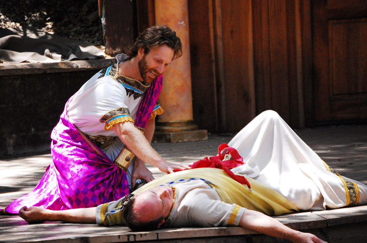 Aaron Hendry (Marc Antony) and Carl Palmer (Julius Caesar). Photo: Ian Flanders