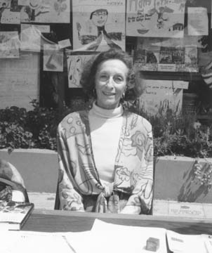 Dorothy Knight help man the Palisadians for Peace table during the Swarthmore farmers market on many Sunday mornings.  Photo: Marcy Winograd