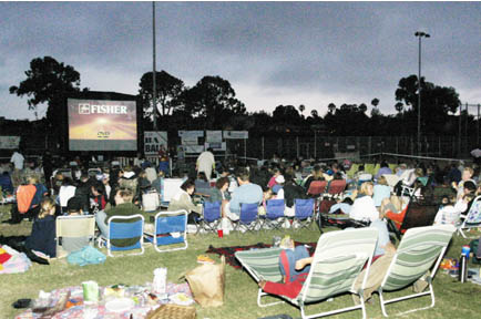 Hundreds of Palisadians, young and old, gathered with blankets, chairs and picnic supplies to enjoy a screening of 