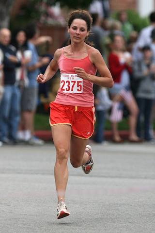 Kara Barnard won the Palisades-Will Rogers Run for an unprecedented ninth time Sunday, completing the tough 10K course in 36:56.