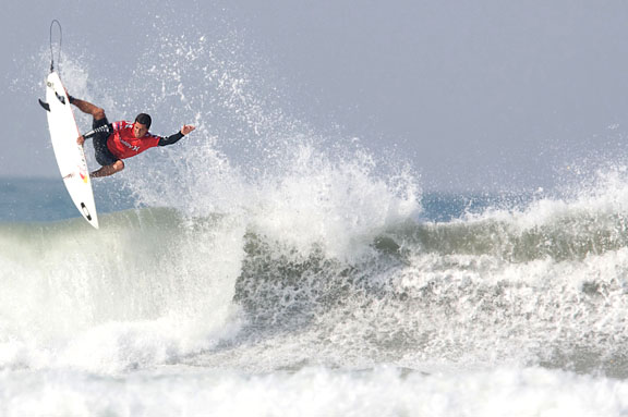 At the U.S. Open of Surfing in Huntington Beach, Brazilian surfer Adriana DeSouza shredded up some waves (July 2009).
